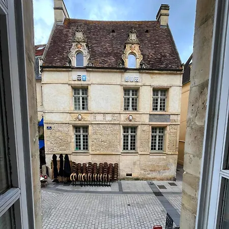 Elegant En Hypercentre Dans Le Quartier Historique Anime Avec Parking Gratuit *